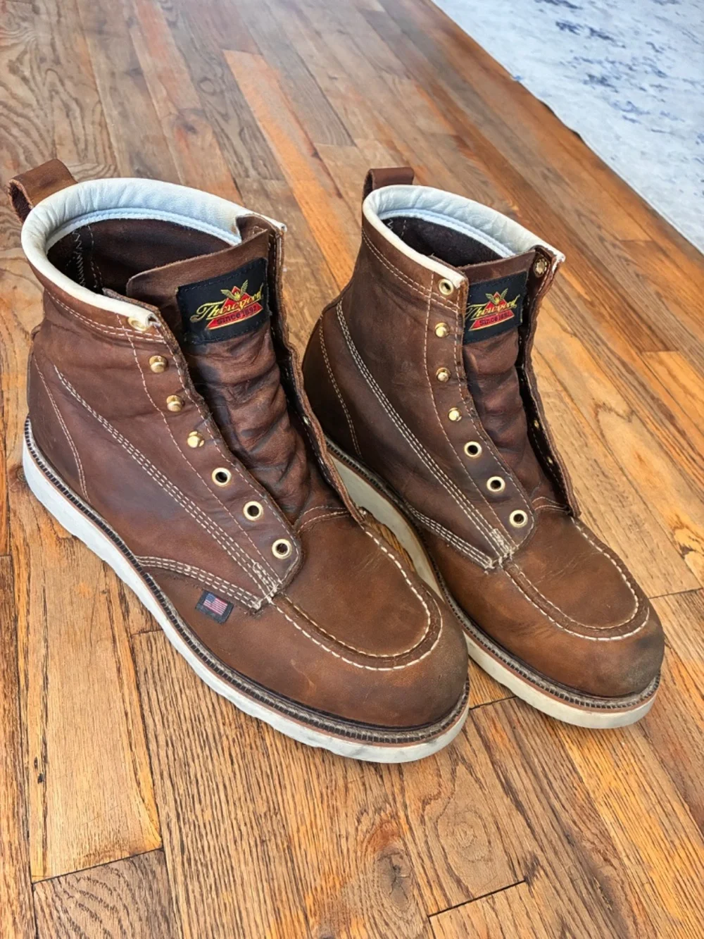 Thorogood Men’s 6” Moc Toe Boots